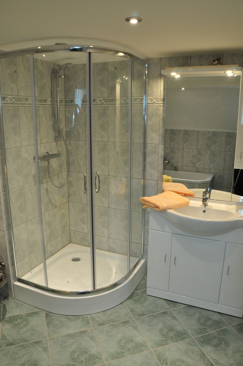 Bad im Ferienhaus im Erzgebirge 